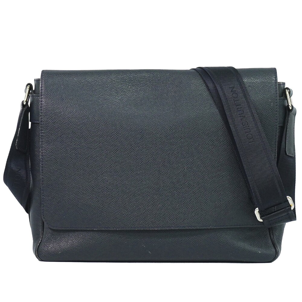 Louis Vuitton Roman Taiga Leather MM